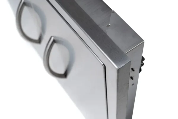 STAINLESS STEEL - Image 4